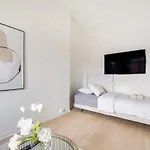 アパート Spacious Five Bedroom