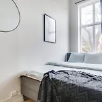 Appartamento Spacious Five Bedroom *