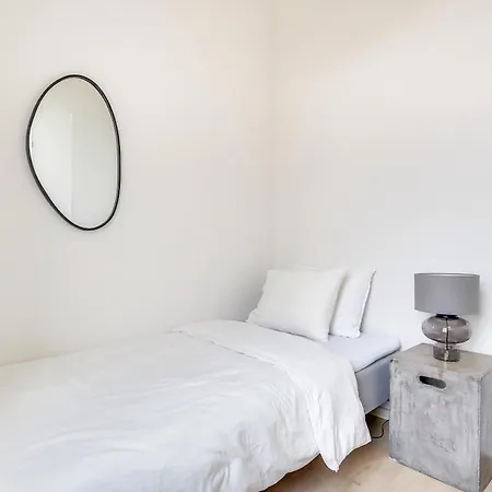 Appartamento Spacious Five Bedroom *